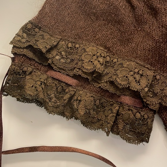 Kenzie Women’s short sweater size Large - Picture 6 of 9